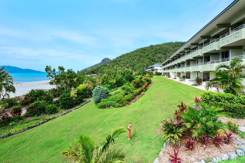 Beach Lodges - Sydneys Hotel 0