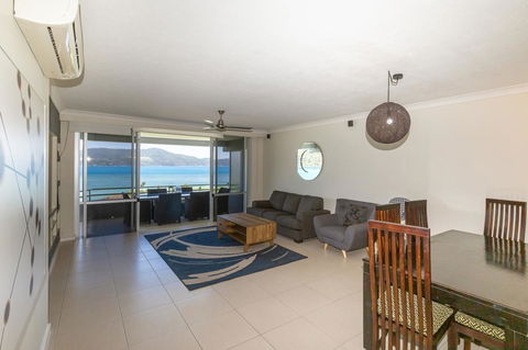 Beach Lodges - Sydneys Hotel 2