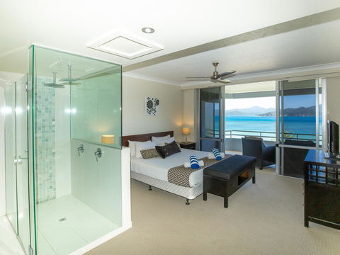 Beach Lodges - Sydneys Hotel 3