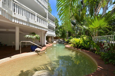The White House Port Douglas - Sydneys Hotel 20
