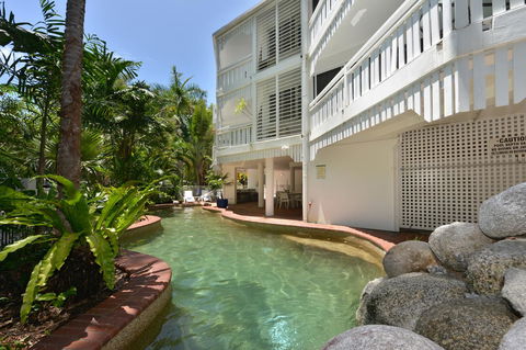 The White House Port Douglas - Sydneys Hotel 18