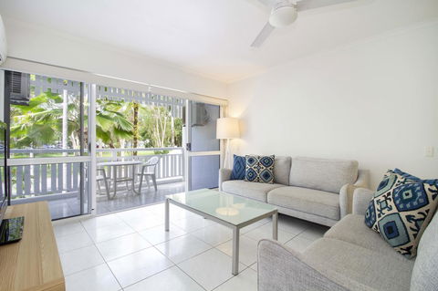 The White House Port Douglas - Sydneys Hotel 27