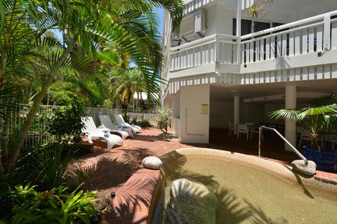 The White House Port Douglas - Sydneys Hotel 19