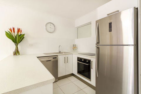 The White House Port Douglas - Sydneys Hotel 11
