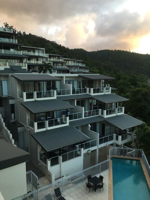 Whitsunday Reflections - Sydneys Hotel 1