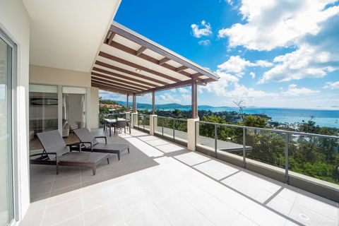 Whitsunday Reflections - Sydneys Hotel 25
