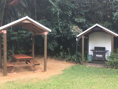 Eco Village Mission Beach - Sydneys Hotel 8