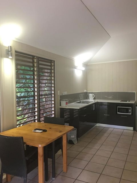 Eco Village Mission Beach - Sydneys Hotel 13