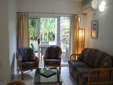 The Port Douglas Queenslander - Sydneys Hotel 19