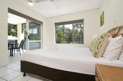 The Port Douglas Queenslander - Sydneys Hotel 9