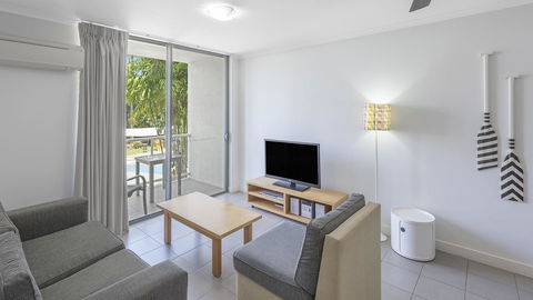 Oaks Port Douglas Resort - Sydneys Hotel 19