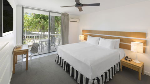 Oaks Port Douglas Resort - Sydneys Hotel 26