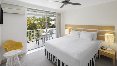 Oaks Port Douglas Resort - Sydneys Hotel 10