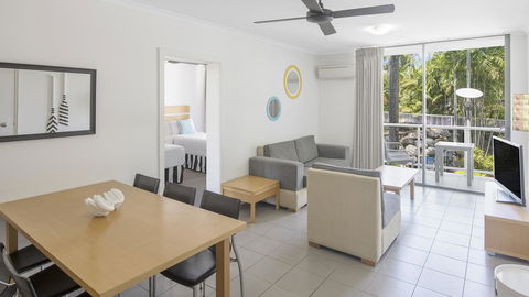 Oaks Port Douglas Resort - Sydneys Hotel 11