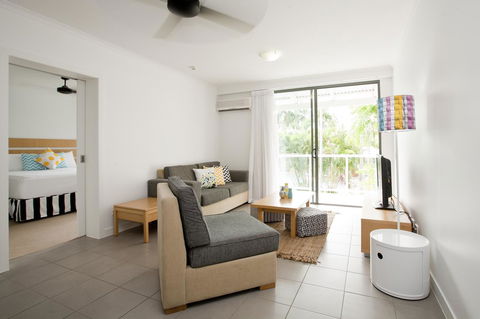 Oaks Port Douglas Resort - Sydneys Hotel 34
