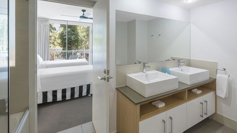 Oaks Port Douglas Resort - Sydneys Hotel 20
