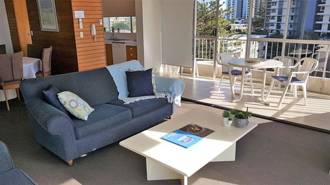 Surfers Chalet - Sydneys Hotel 19