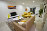 Book Mountain Creek Accommodation Vacations Sydneys Hotel Sydneys Hotel