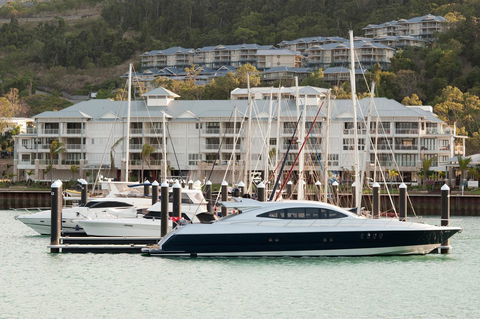 The Boathouse Apartments - Sydneys Hotel 3