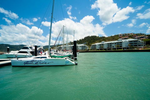 The Boathouse Apartments - Sydneys Hotel 4