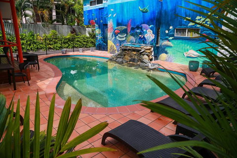 Port Douglas Motel - Sydneys Hotel 0