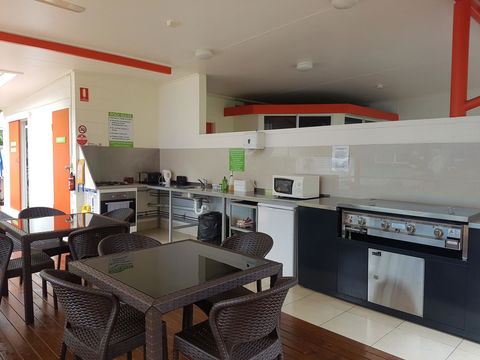 Port Douglas Motel - Sydneys Hotel 35