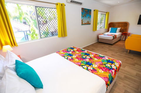 Port Douglas Motel - Sydneys Hotel 3