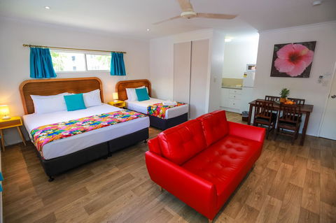 Port Douglas Motel - Sydneys Hotel 2