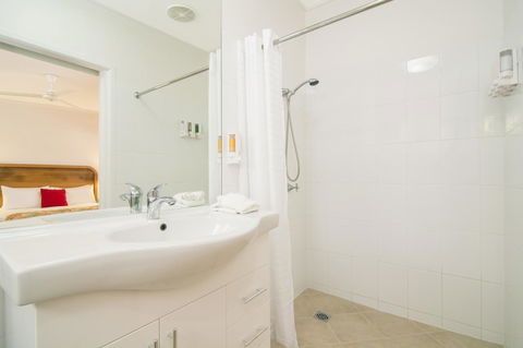 Port Douglas Motel - Sydneys Hotel 39