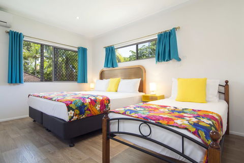 Port Douglas Motel - Sydneys Hotel 40