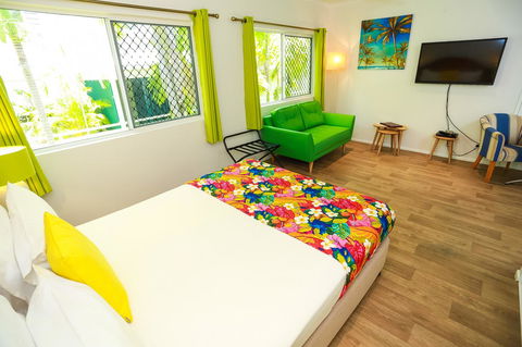 Port Douglas Motel - Sydneys Hotel 9