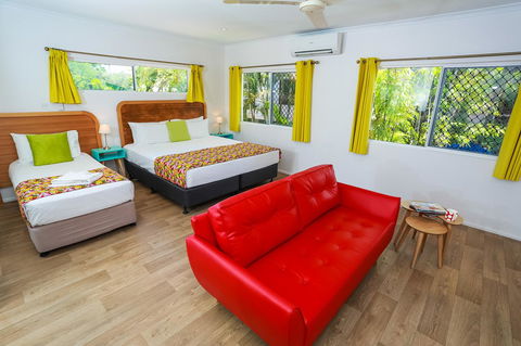 Port Douglas Motel - Sydneys Hotel 8