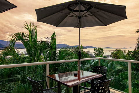 Sunlit Waters Studio Apartments - Sydneys Hotel 33