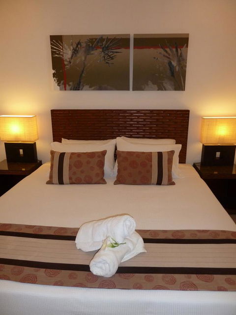 Penthouse 239 At See Temple Port Douglas - Sydneys Hotel 10