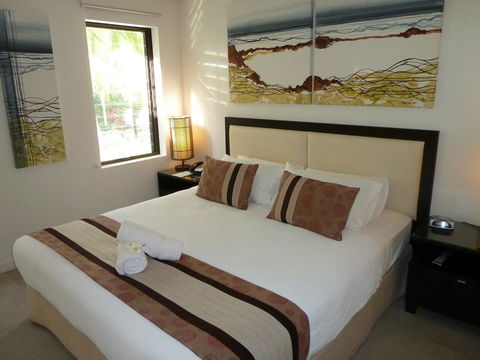 Penthouse 239 At See Temple Port Douglas - Sydneys Hotel 9