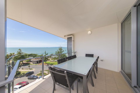 Salt Yeppoon - Sydneys Hotel 3