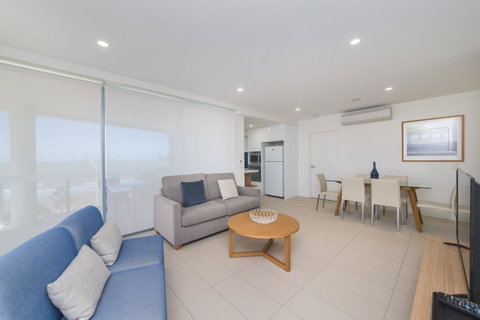 Salt Yeppoon - Sydneys Hotel 26