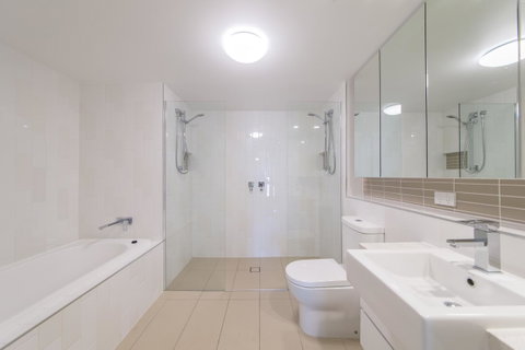 Salt Yeppoon - Sydneys Hotel 24