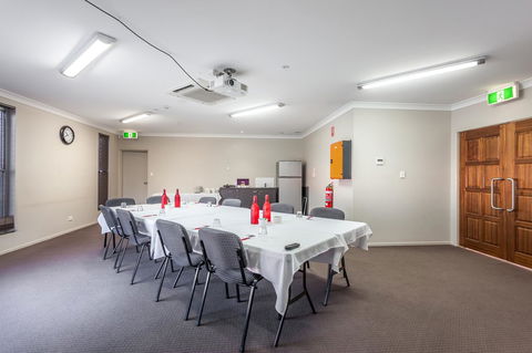 Platinum International - Sydneys Hotel 42