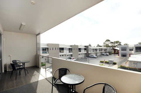 Platinum International - Sydneys Hotel 9