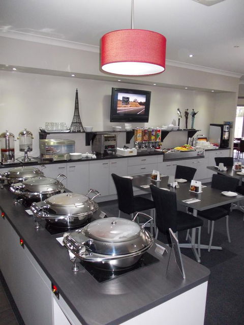 Platinum International - Sydneys Hotel 39