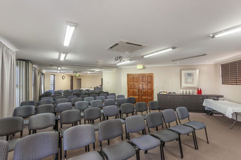 Platinum International - Sydneys Hotel 38