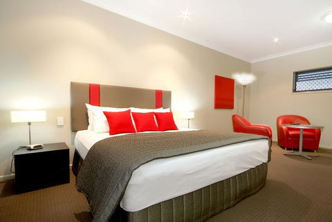 Platinum International - Sydneys Hotel 6