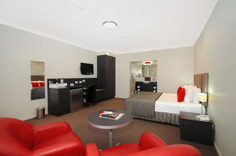Platinum International - Sydneys Hotel 19