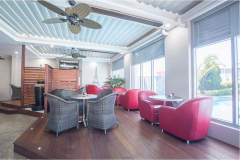 Platinum International - Sydneys Hotel 26