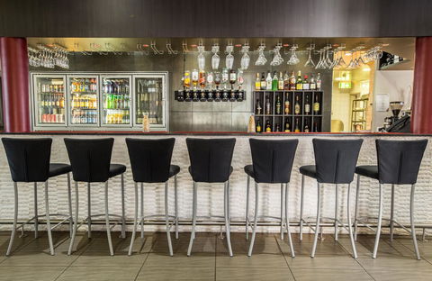 Platinum International - Sydneys Hotel 27