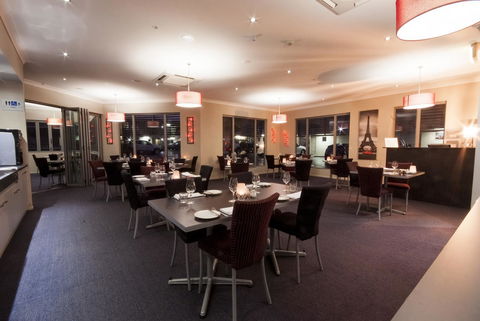 Platinum International - Sydneys Hotel 25