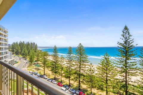 Columbia Beachfront Apartments On Rainbow Bay - Sydneys Hotel 26