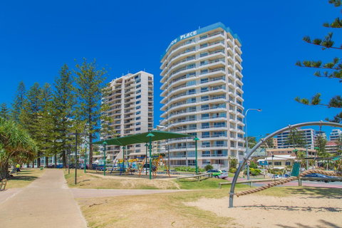 Columbia Beachfront Apartments On Rainbow Bay - Sydneys Hotel 3