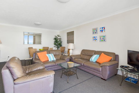 Columbia Beachfront Apartments On Rainbow Bay - Sydneys Hotel 30